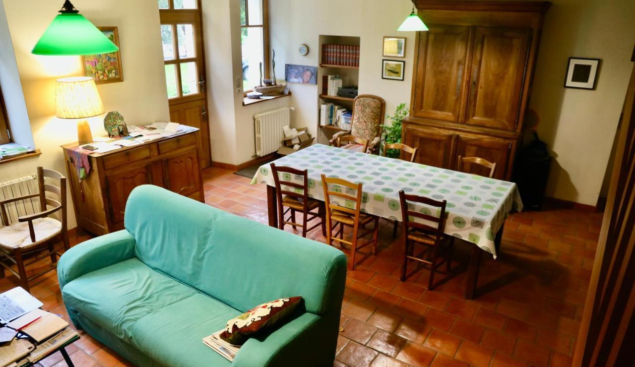 Ferme Des Trois Poiriers, Teloche Bed & Breakfast Bagian luar foto